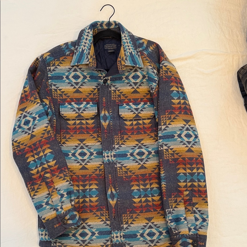 Pendleton Men's Geometric Patterned Jacket in Blu… - image 1